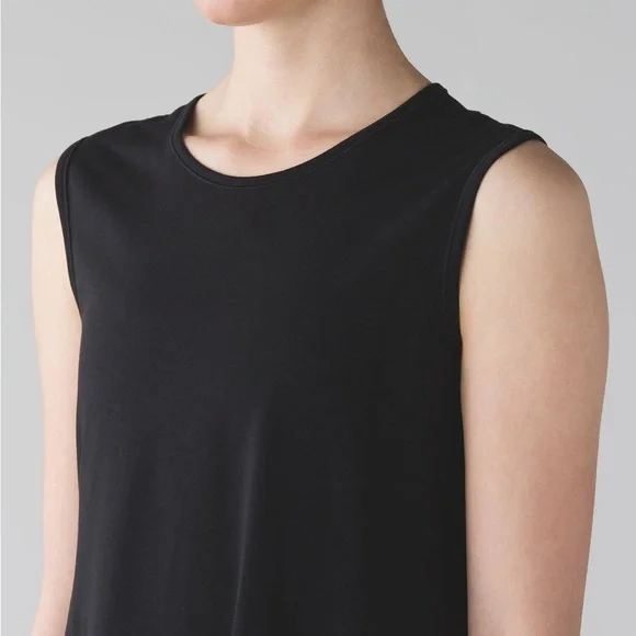 Lululemon Top Womens XS/M Black Breeze By Tunic Split Minimal Gym Active Hiking - Picture 3 of 10